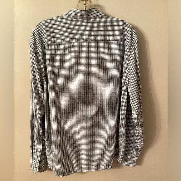 UNTUCKit SIZE LARGE SHELDRAKE GREEN LONG SLEEVE  GINGHAM NYLON BUTTON UP SHIRT - Picture 3 of 9